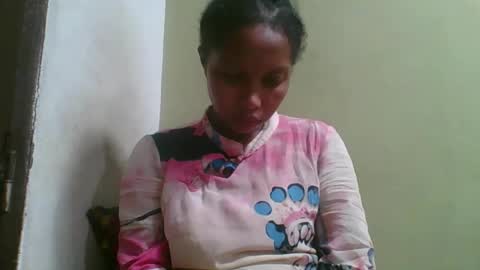 Snapshot of rinah654271 chatting on May 5, 2:41 am rinah654271 online show from May 5, 2:41 am