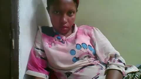 Snapshot of rinah654271 chatting on May 9, 4:56 pm rinah654271 online show from May 9, 4:56 pm