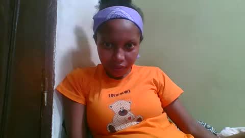 Snapshot of rinah654271 chatting on May 14, 2:57 pm rinah654271 online show from May 14, 2:57 pm