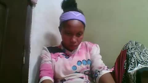 Snapshot of rinah654271 chatting on May 15, 5:42 pm rinah654271 online show from May 15, 5:42 pm