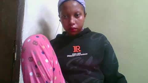 Snapshot of rinah654271 chatting on May 16, 5:48 am rinah654271 online show from May 16, 5:48 am