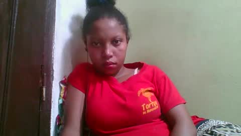 Snapshot of rinah654271 chatting on May 22, 2:44 pm rinah654271 online show from May 22, 2:44 pm