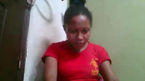 Snapshot of rinah654271 chatting on May 23, 5:39 pm rinah654271 online show from May 23, 5:39 pm