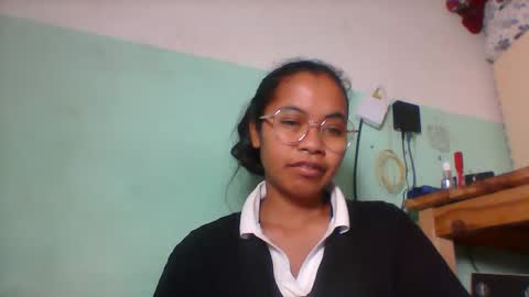 Snapshot of rinah856024 chatting on May 5, 7:22 pm rinah856024 online show from May 5, 7:22 pm