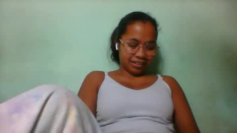 Snapshot of rinah856024 chatting on May 22, 4:12 pm rinah856024 online show from May 22, 4:12 pm