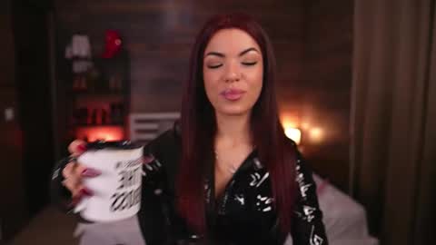 Snapshot of rinathequeen chatting on February 2, 6:45 am rinathequeen online show from February 2, 6:45 am