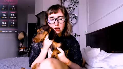 Snapshot of riri_rich chatting on January 10, 5:37 am Rita online show from January 10, 5:37 am