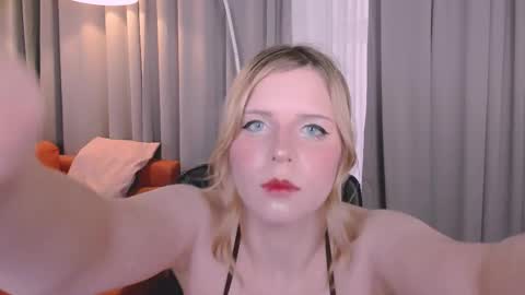 Lolli  online show from May 16, 6:32 am