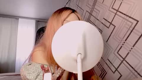 Snapshot of risagardea chatting on March 15, 1:39 pm Nicole online show from March 15, 1:39 pm