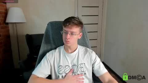 Snapshot of rishu_ chatting on October 31, 10:38 am VAnitas online show from October 31, 10:38 am