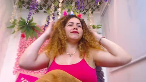 Snapshot of risitos_de_oro_ chatting on April 29, 1:26 pm Risitos De Oro online show from April 29, 1:26 pm