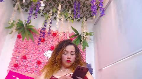 Snapshot of risitos_de_oro_ chatting on April 30, 6:36 pm Risitos De Oro online show from April 30, 6:36 pm