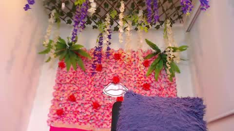 Snapshot of risitos_de_oro_ chatting on May 24, 9:36 am Risitos De Oro online show from May 24, 9:36 am