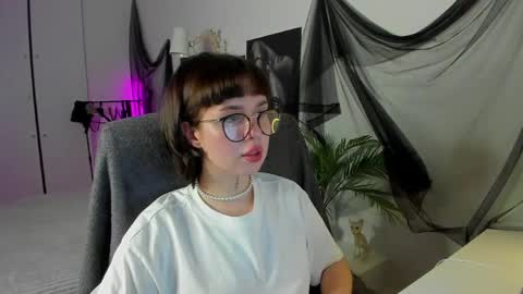 Snapshot of risosweet chatting on June 5, 8:47 pm Alice online show from June 5, 8:47 pm