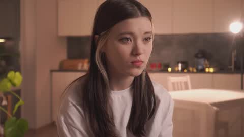 Snapshot of rivagosnell chatting on February 5, 4:11 pm Akemi online show from February 5, 4:11 pm