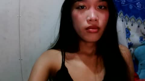 Snapshot of riyu77 chatting on March 22, 7:39 pm riyu77 online show from March 22, 7:39 pm