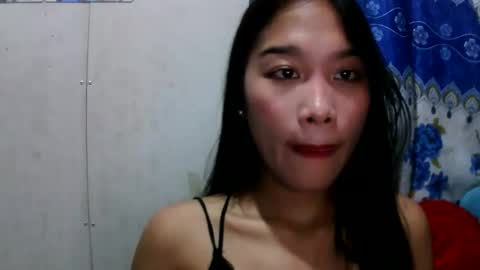 Snapshot of riyu77 chatting on March 23, 12:31 pm riyu77 online show from March 23, 12:31 pm