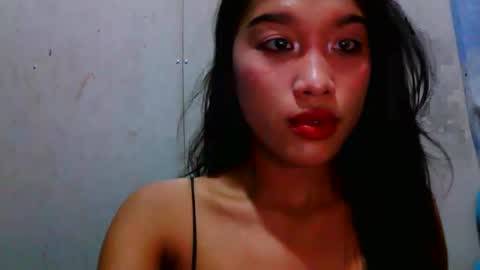Snapshot of riyu77 chatting on June 2, 10:28 am riyu77 online show from June 2, 10:28 am