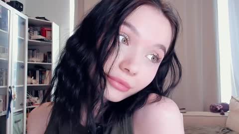 Rina online show from February 4, 9:37 am