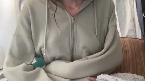 Snapshot of rizzyy333 chatting on October 1, 12:11 pm rizzyy333 online show from October 1, 12:11 pm