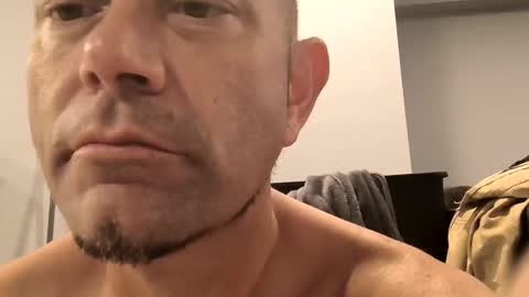 Snapshot of rjwabbit chatting on December 9, 1:07 am Tom online show from December 9, 1:07 am