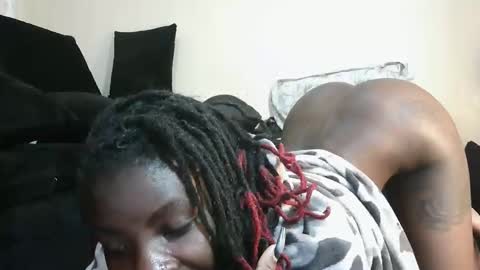 rlessing2 online show from March 12, 9:48 am