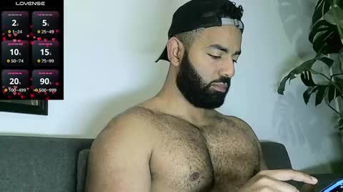 SebasRoa online show from September 25, 3:27 pm