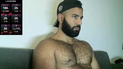 SebasRoa online show from February 12, 5:41 pm