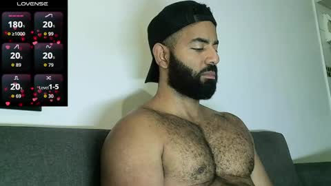 SebasRoa online show from April 15, 5:53 pm