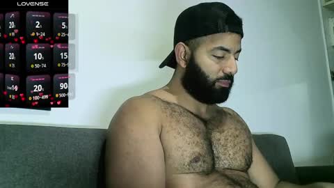 Snapshot of roa32sebas chatting on May 14, 5:31 pm SebasRoa online show from May 14, 5:31 pm