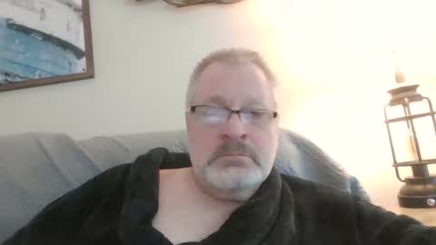 rob872217 online show from March 13, 1:07 pm