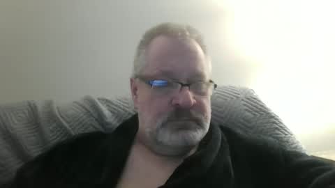 rob872217 online show from April 23, 8:24 am