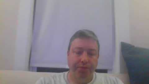 Snapshot of rob_bower_guy chatting on November 3, 1:08 am rob_bower_guy online show from November 3, 1:08 am