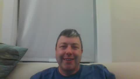 Snapshot of rob_bower_guy chatting on December 21, 3:24 am rob_bower_guy online show from December 21, 3:24 am