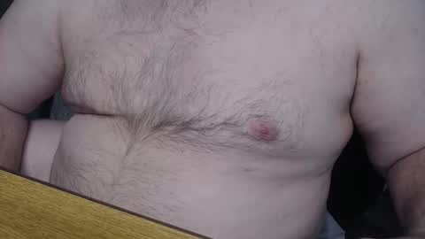 Snapshot of robert9955 chatting on April 28, 11:21 pm Robert9955 online show from April 28, 11:21 pm