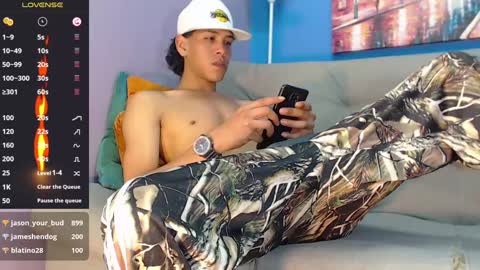 robert_kingg online show from January 14, 7:59 am