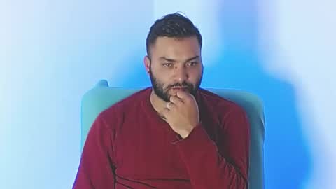 Stiven - online show from November 18, 6:51 am