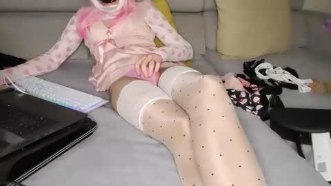 Snapshot of roberthauwu chatting on November 3, 11:04 pm roberthauwu online show from November 3, 11:04 pm