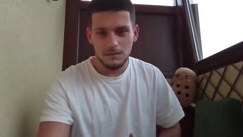 Snapshot of roberto_twink1 chatting on November 11, 6:57 am Roberto online show from November 11, 6:57 am