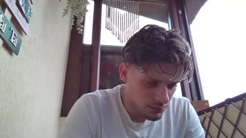 Snapshot of roberto_twink1 chatting on June 24, 7:40 am Roberto online show from June 24, 7:40 am