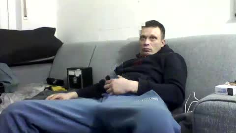 Snapshot of robertxxxpo chatting on February 16, 7:15 am Zenek online show from February 16, 7:15 am