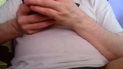 Snapshot of robikcz12 chatting on July 10, 7:34 am robikcz12 online show from July 10, 7:34 am