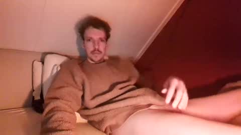 Snapshot of robin_sonx chatting on December 15, 3:53 pm Robin online show from December 15, 3:53 pm
