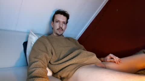 Snapshot of robin_sonx chatting on January 19, 10:39 am Robin online show from January 19, 10:39 am