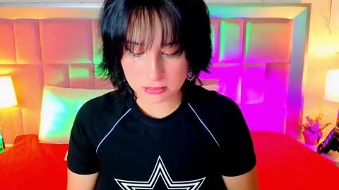 Snapshot of robinbennett chatting on May 21, 12:23 pm robin D online show from May 21, 12:23 pm