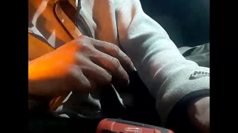 R online show from February 25, 7:42 am