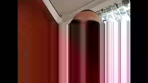 Snapshot of robincom23 chatting on May 27, 5:32 pm R online show from May 27, 5:32 pm