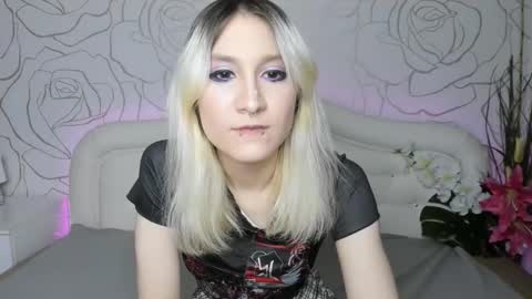 robin khelless online show from February 19, 2:33 am