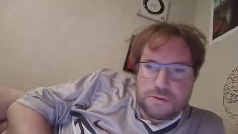 robinouhot online show from March 6, 2:41 am