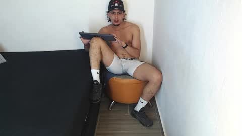 Snapshot of robisson_zack chatting on May 20, 9:48 am Robisson Zack online show from May 20, 9:48 am